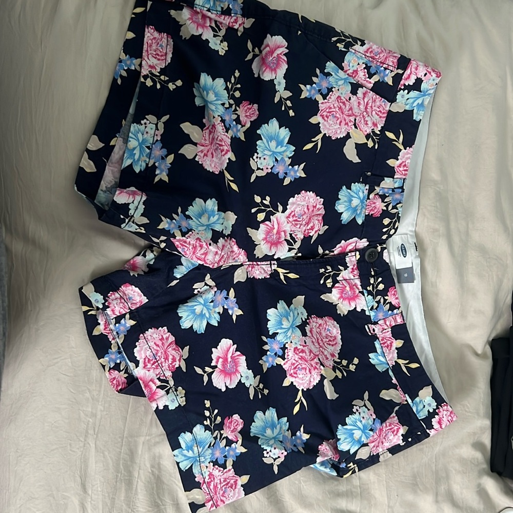 Women’s Old Navy Floral Shorts